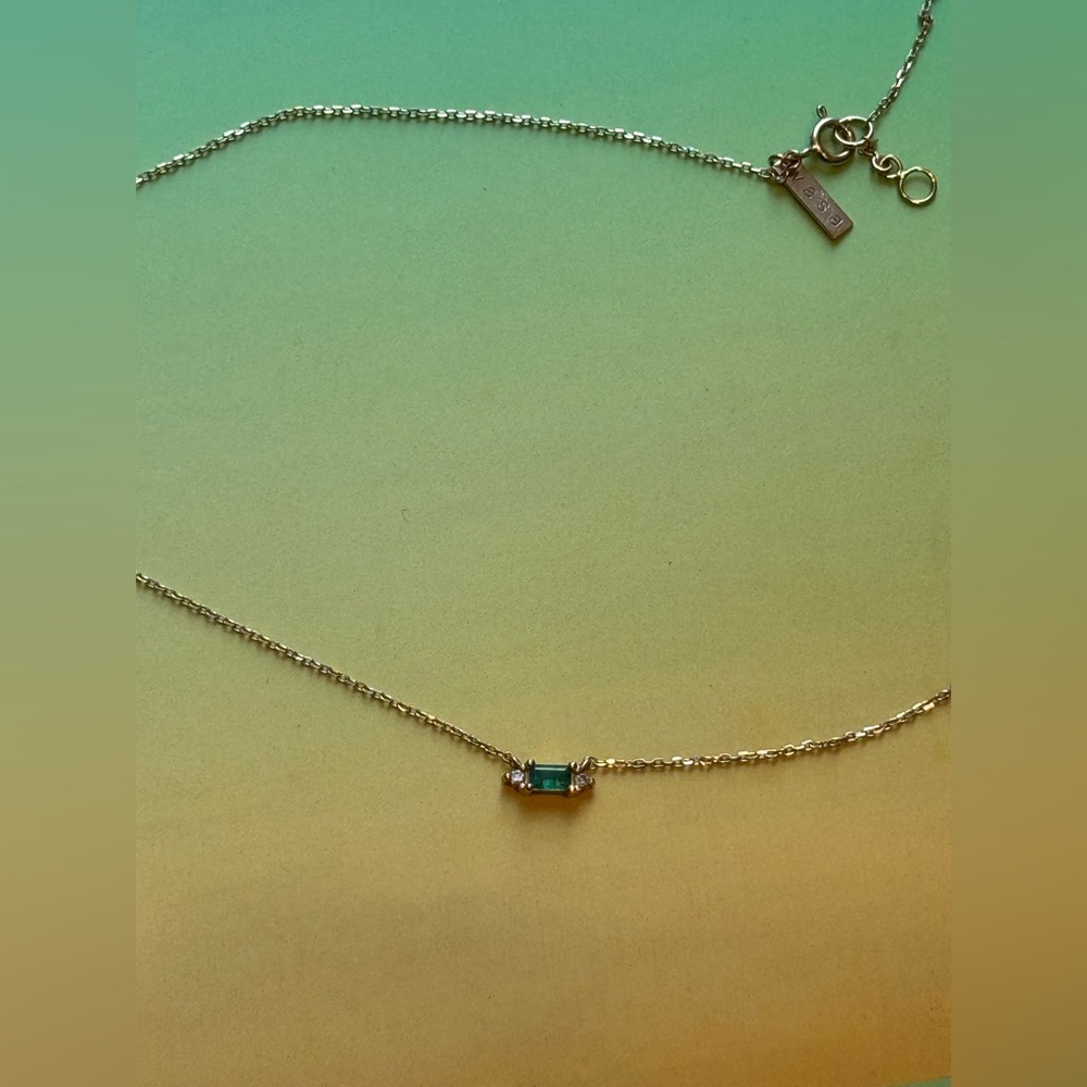 Dainty Emerald necklace - Picture 5 of 7